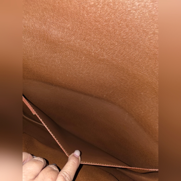 LOUIS VUITTON Monogram Briefcase - Picture 11 of 16